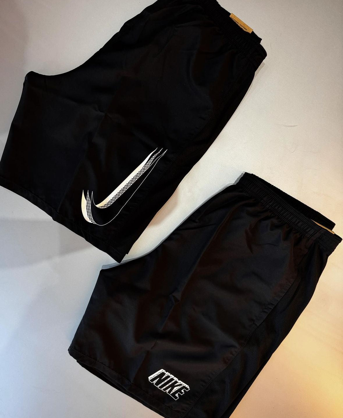 2 Bermudas NK Swoosh - Paradise Oficial