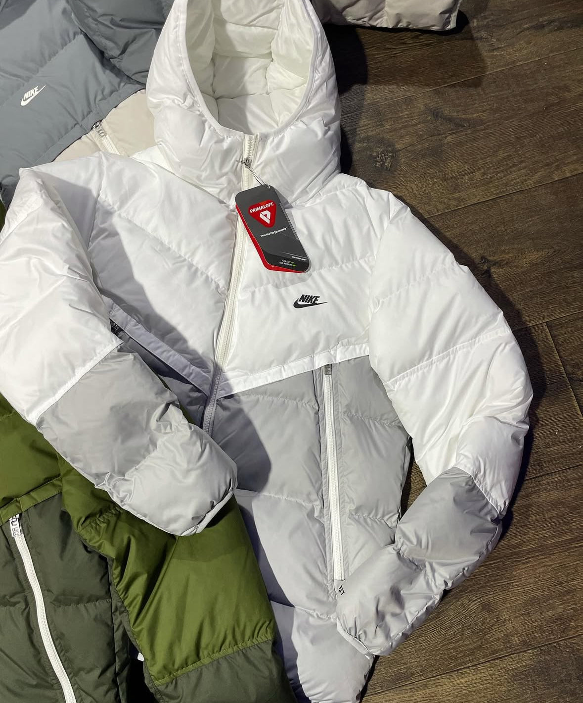 Jaqueta Puffer NK Sportswear