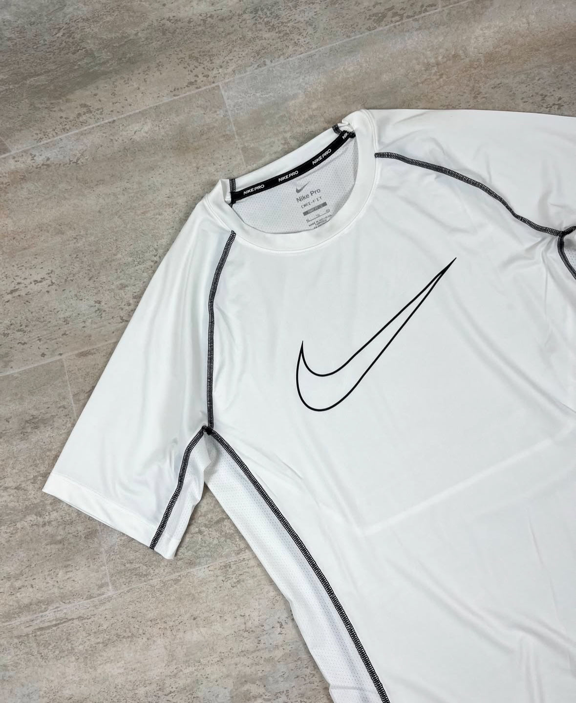 Camiseta NK Dri-FIT Swoosh