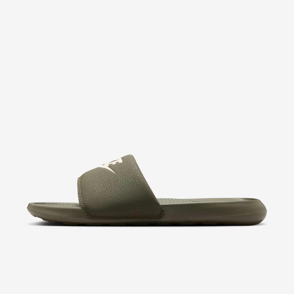 Chinelo NK Victori One 2025