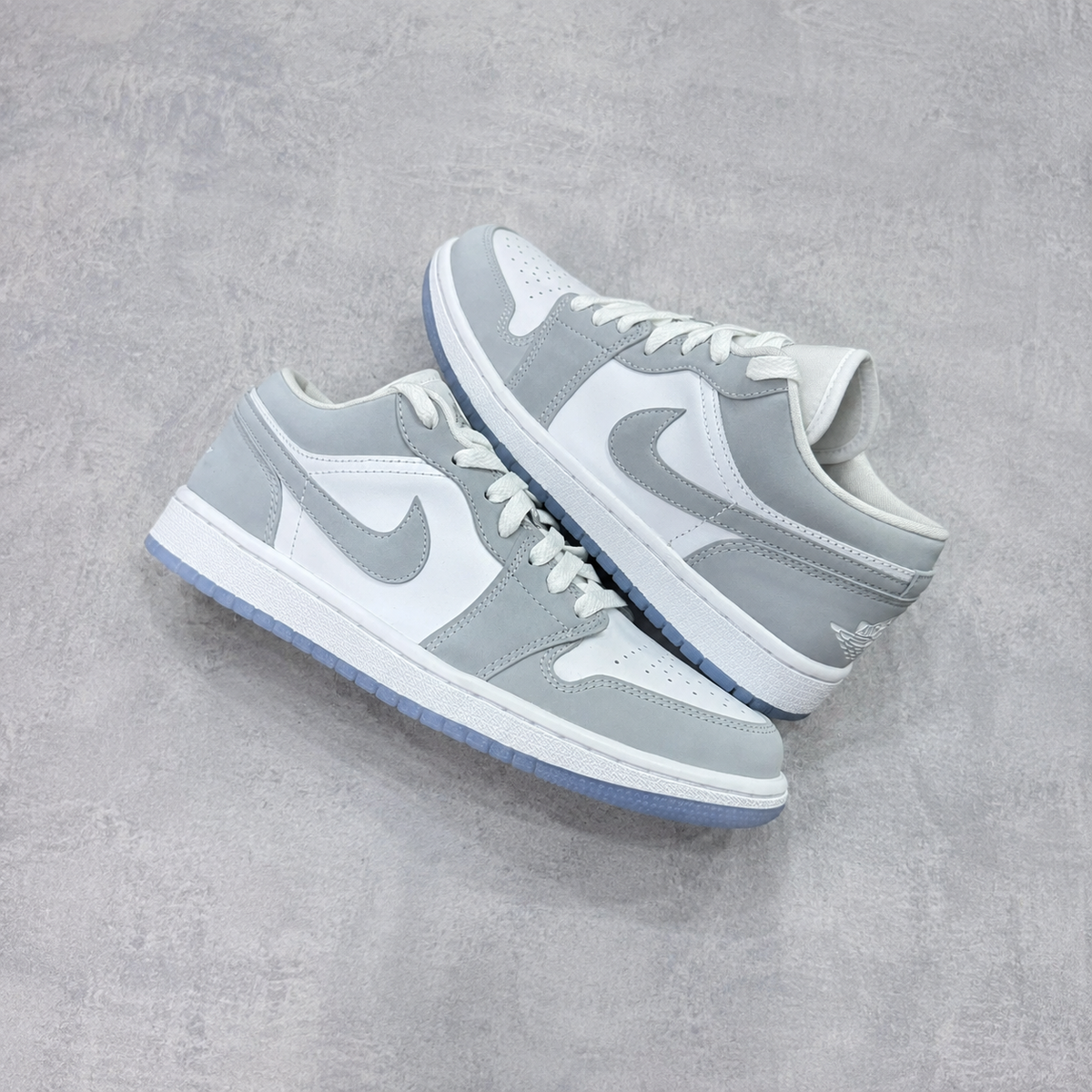 Tênis NK Air Jordan 1 Low Cinza