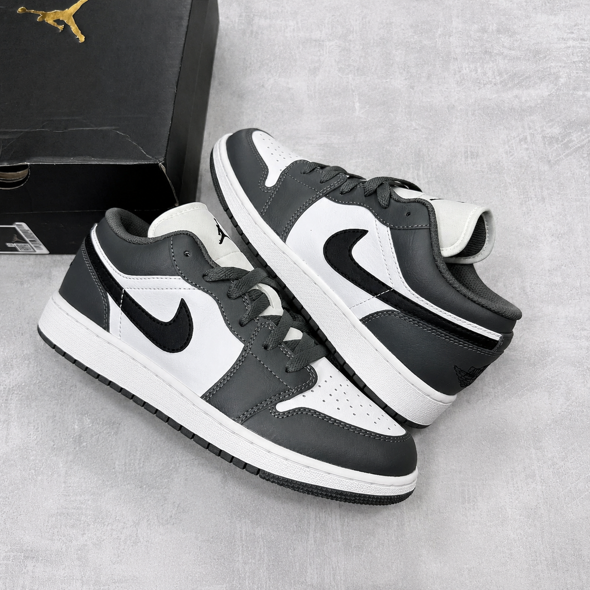 Tênis NK Air Jordan 1 Low Cinza