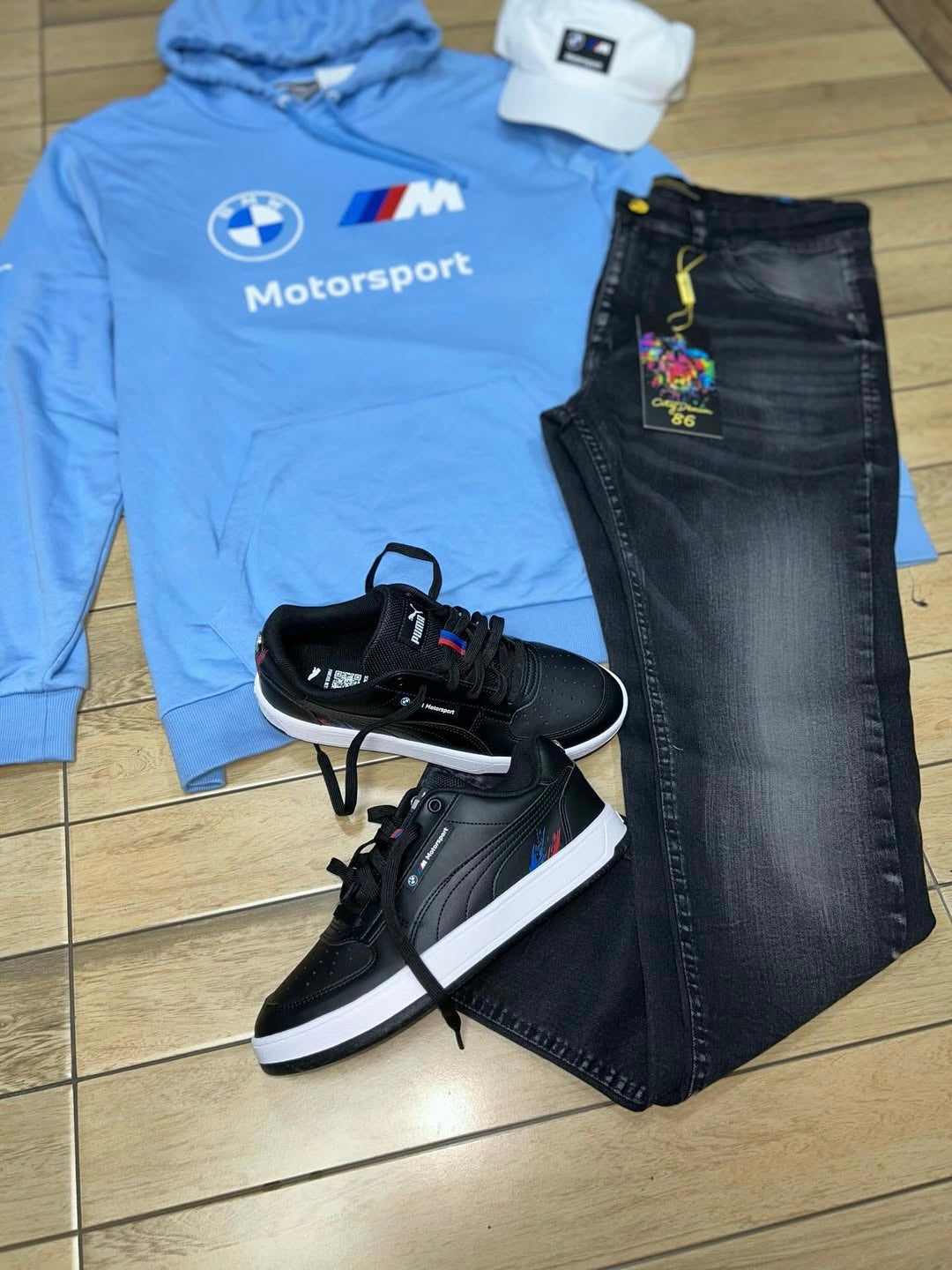 Kit Completo Pma BMW Motosport com Jeans, Boné, Tênis e +