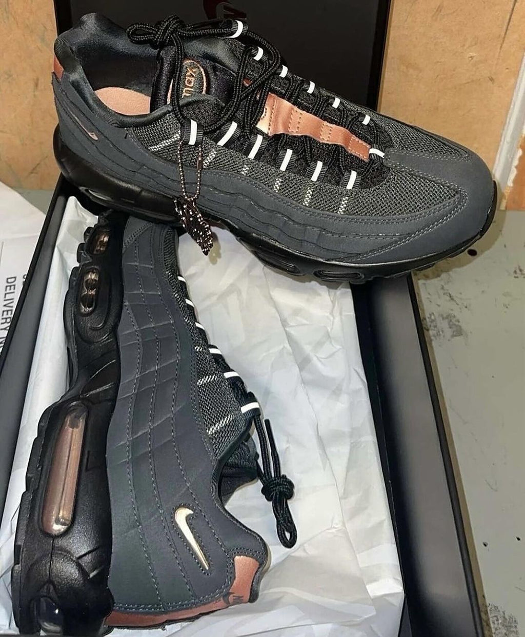 (PRÉ-VENDA) Combo Kit Completo Syna World x Nike com Conjunto e Sneaker