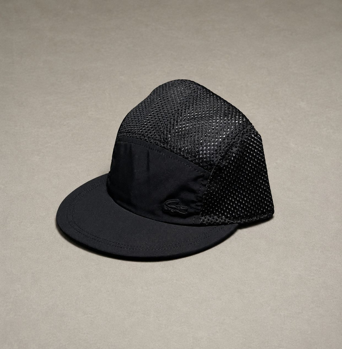 BONÉ LACOSTE REDINHA PRETO