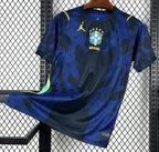 KIT BOX EXCLUSIVA DIA DOS NAMORADOS COPA DO MUNDO - 1 CAMISA SELEÇÃO, BEBIDA, BALÃO, CARTÃO, PELÚCIAS E CHOCOLATES E ENERGETICO